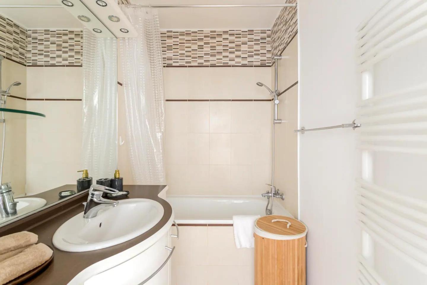 8P - 3Br Le Marais Spacious - Central - Historic Apt Paryż Zewnętrze zdjęcie